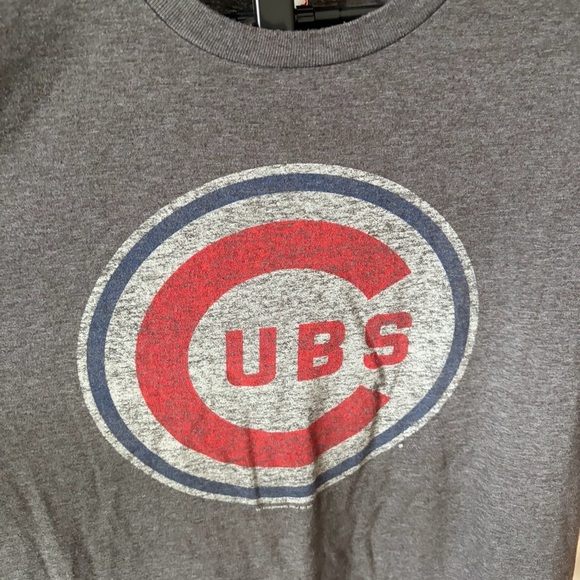 MLB Gray Cubs Short Sleeve Tee - Picture 3 of 4
